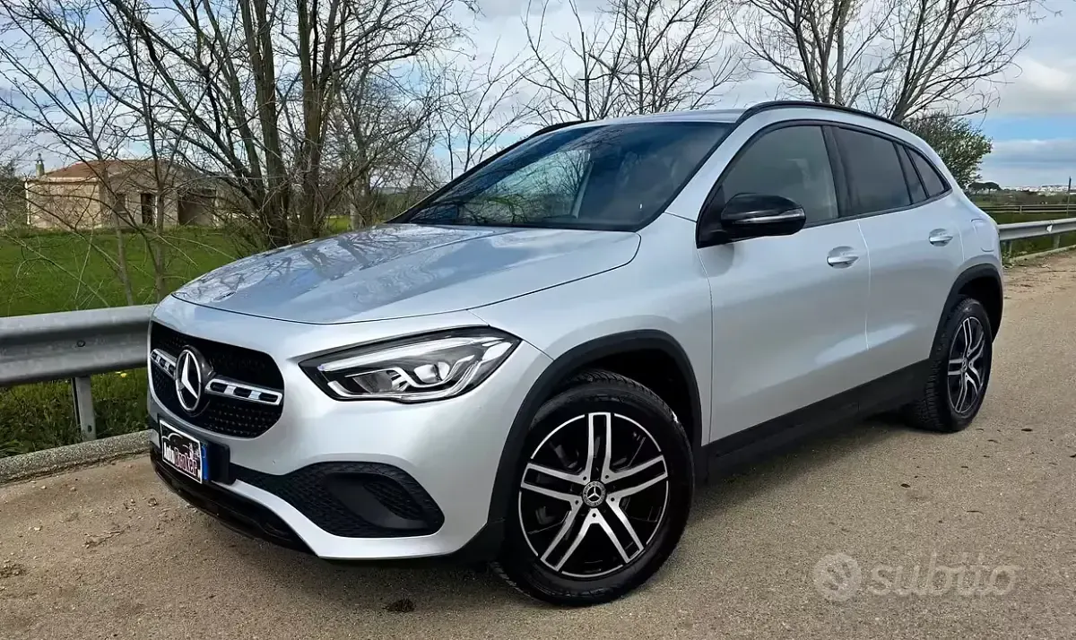 Usata Mercedes GLA220 Edition 190 CV (139 kW) 2023 Grigio SUV