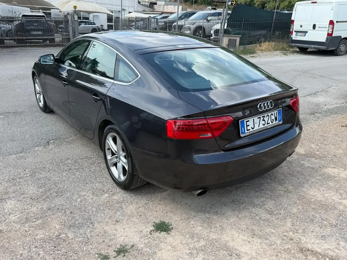 Usata Audi A5 Ambiente 170 CV (125 kW) 2011 Nero Coupé