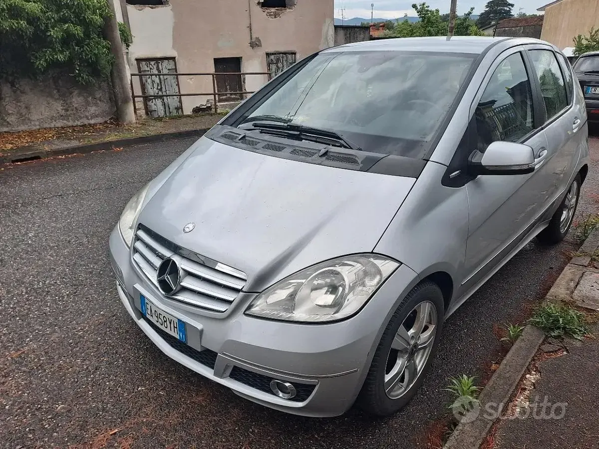Usata Mercedes 180 109 CV (80 kW) 2010 Berlina