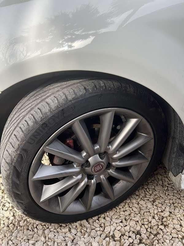 Usata Fiat Punto Street 75 CV (55 kW) 2015 Bianco Utilitaria