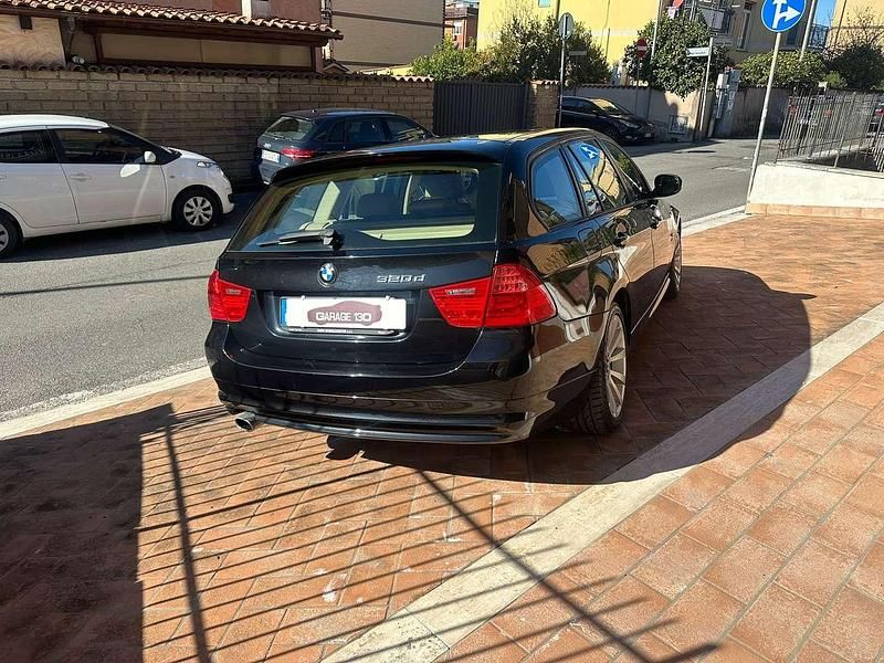 Usata BMW 320 190 CV (139 kW) 2009 Nero Station wagon