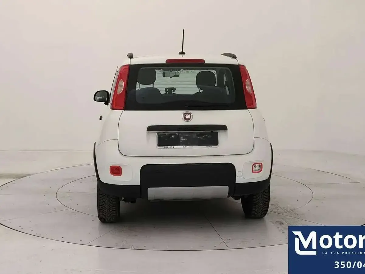 Usata Fiat Panda 4x4 Wild 86 CV (63 kW) 2021 Bianco Utilitaria