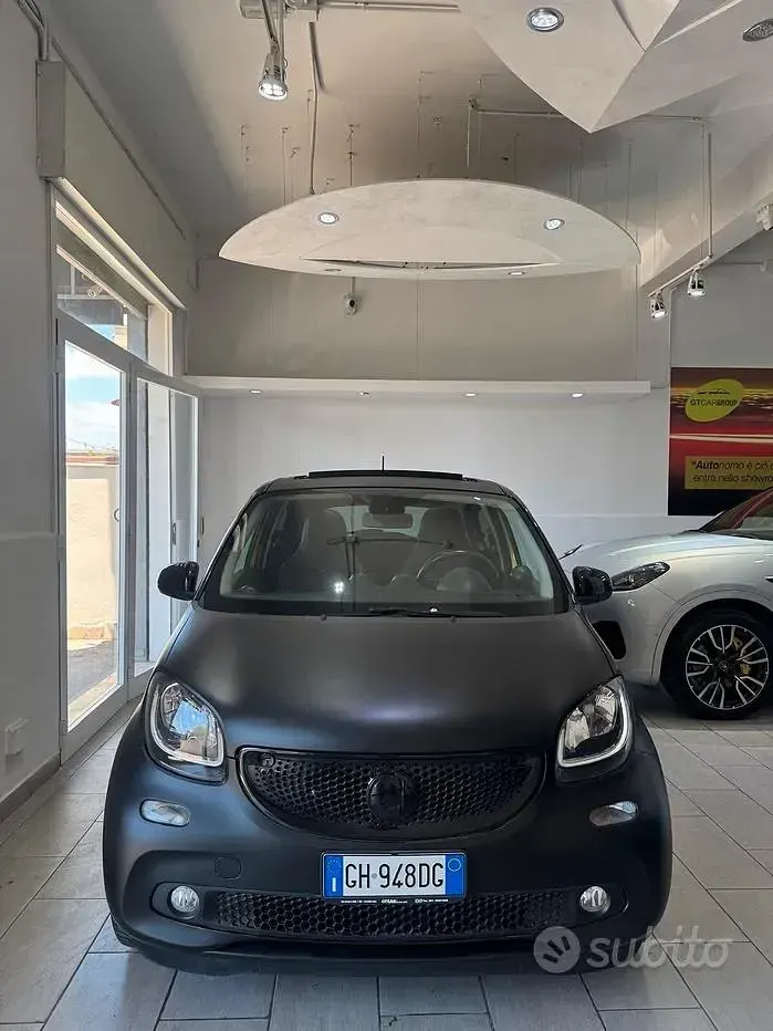 Usata Smart ForFour Prime 71 CV (52 kW) 2016 Nero Utilitaria