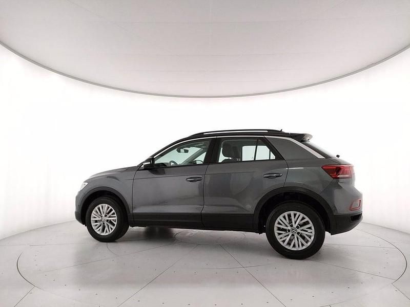 Usata VW T-Roc Life 110 CV (80 kW) 2023 Indium grey metallizzato nero SUV