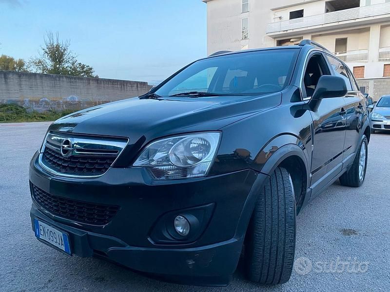 Usata Opel Antara 163 CV (119 kW) 2012 Nero SUV