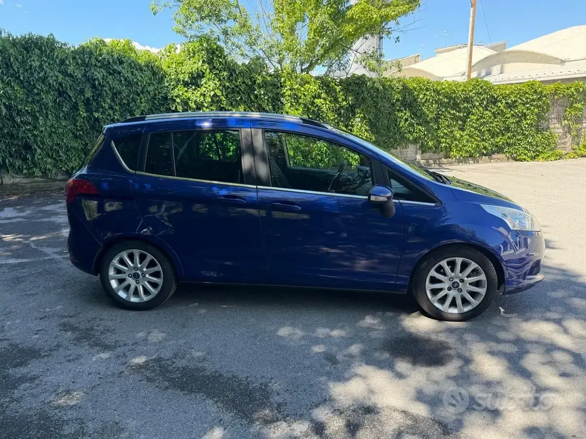 Usata Ford B-MAX 90 CV (66 kW) 2014 Bluazzurro Monovolume
