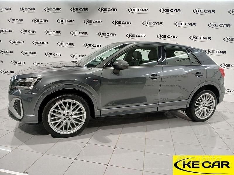 Usata Audi Q2 Ambiente 150 CV (110 kW) 2025 Grigio SUV