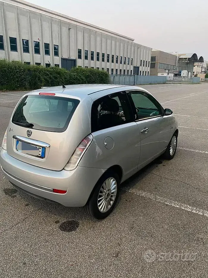 Usata Lancia Ypsilon 2008 Grigio Utilitaria