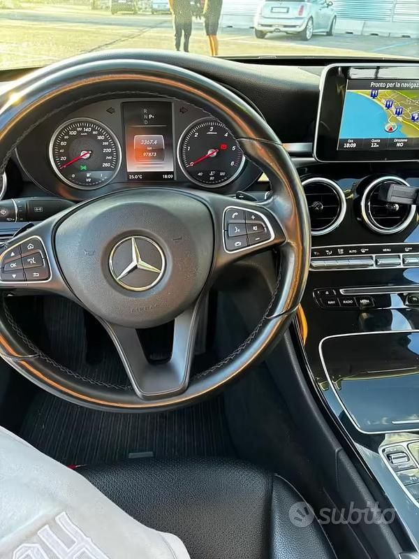 Begagnad Mercedes C180 122 HK (89 kW) 2018 Grå Sedan