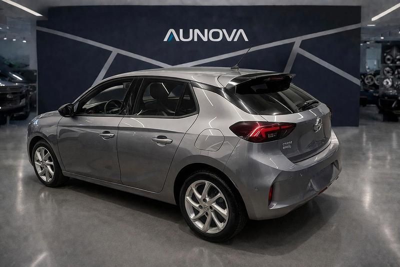 Usata Opel Corsa GS Line 101 CV (74 kW) 2020 Argento Utilitaria