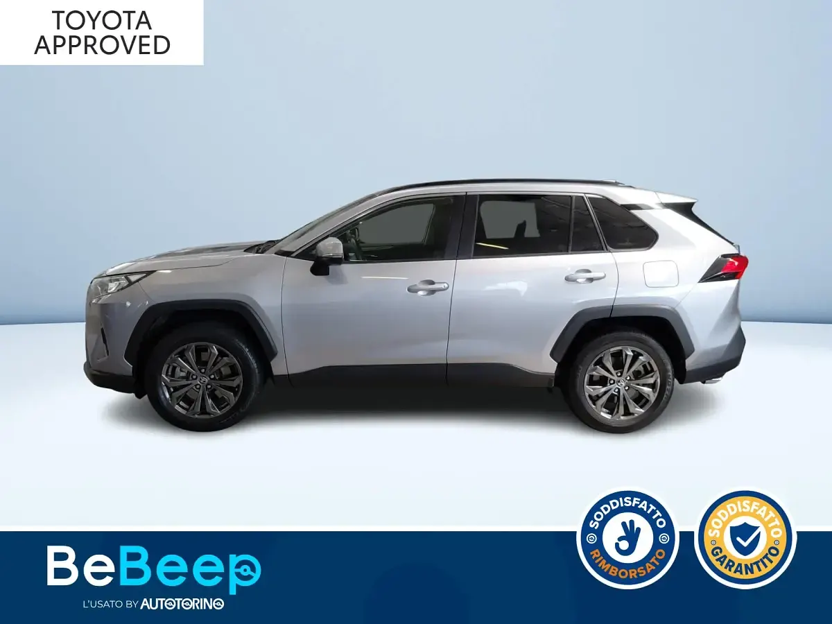 Usata Toyota RAV4 Hybrid 217 CV (159 kW) 2023 Argento metallizzato SUV