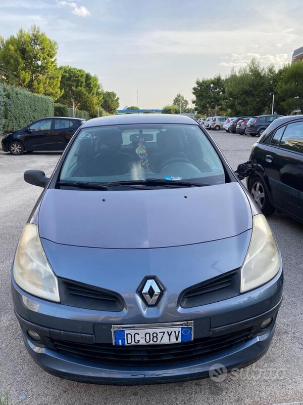 Usato 2007 Renault Clio 1.5 Diesel 105 CV (2.500 €)