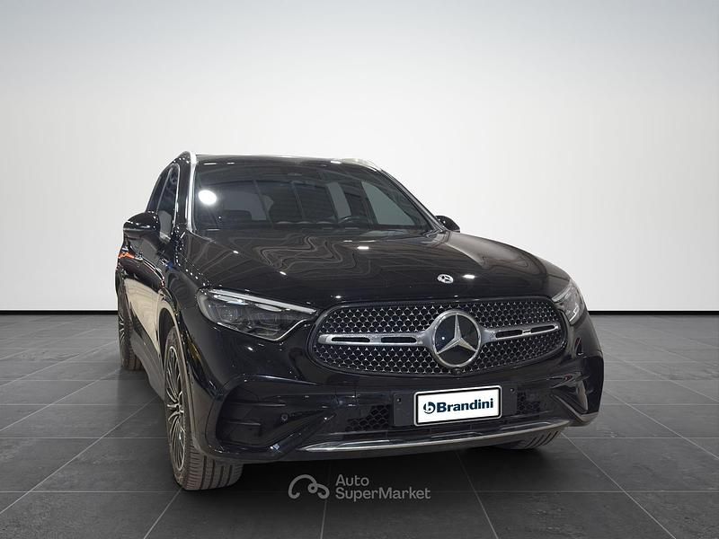Usata Mercedes GLC300 AMG Line Premium 258 CV (189 kW) 2023 Nero SUV