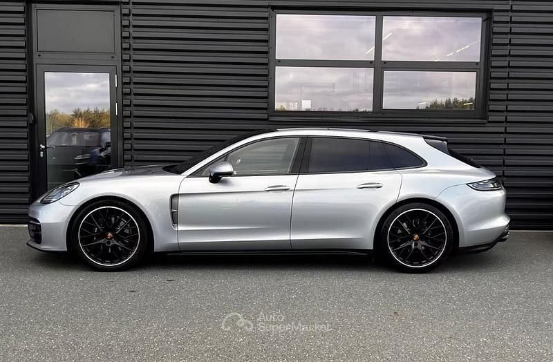 Usata Porsche Panamera Platinum Edition 330 CV (242 kW) 2023 Argento Berlina