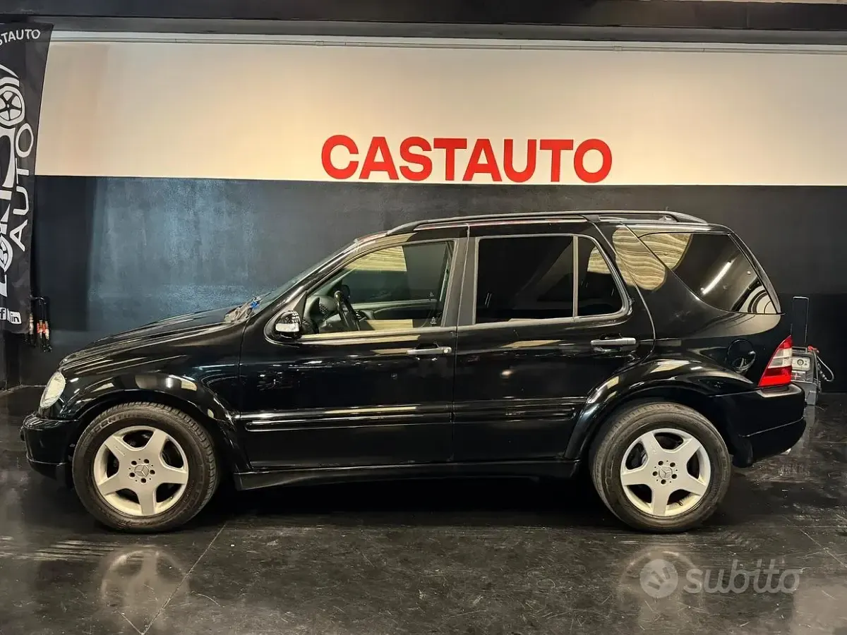 Usata Mercedes ML55 AMG AMG 347 CV (255 kW) 2001 Nero SUV