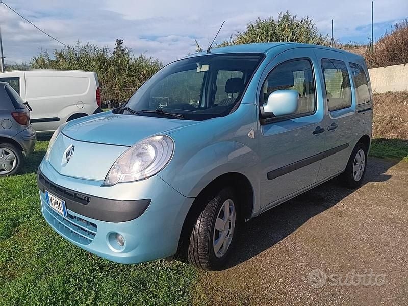 Usata Renault Kangoo 75 CV (55 kW) 2012 Blu Monovolume