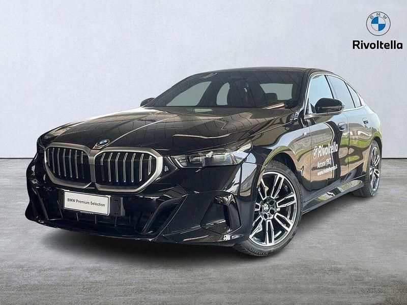 Nero Usata 2024 BMW 520 M Sport Tre volumi | 59.900 € (Cara) - Immagine 1/4