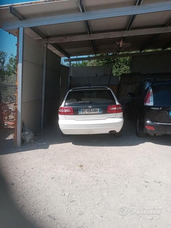 Usata Volvo V40 2012 Bianco Station wagon