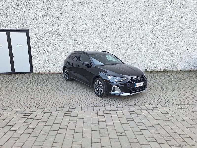 Usata Audi A3 Ambiente 150 CV (110 kW) 2025 Nero Berlina