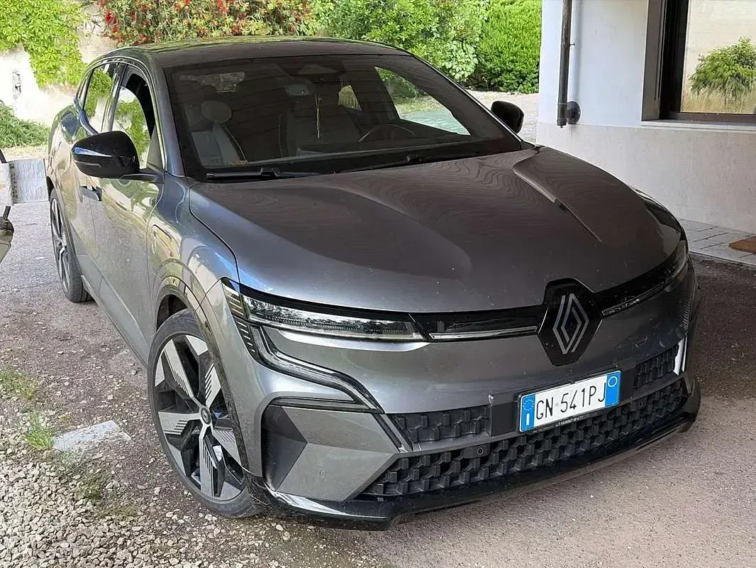 Usata Renault Mégane IV Evolution 55 kW (75 CV) 2023 Grigio Berlina