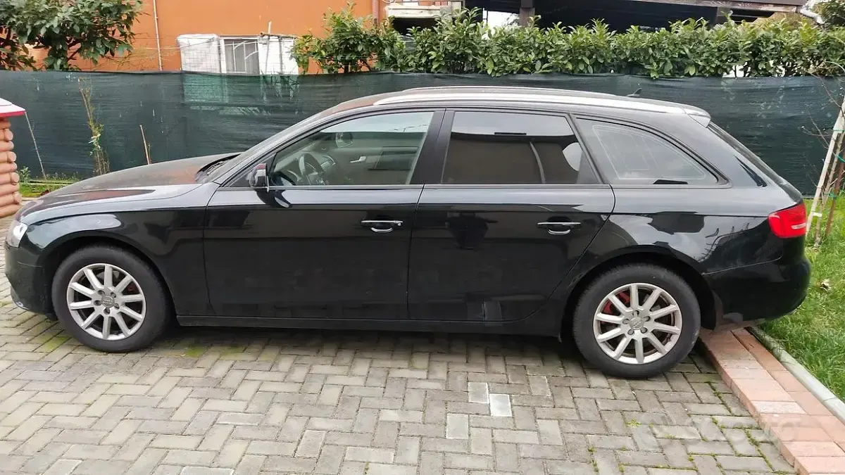 Usata Audi A4 130 CV (95 kW) 2013 Nero Berlina