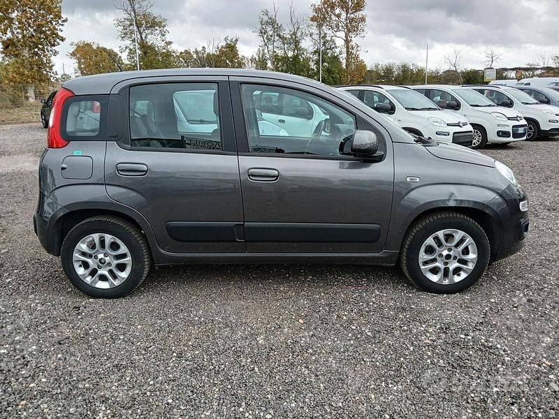 Usata Fiat Panda Lounge 69 CV (50 kW) 2019 Grigio Berlina