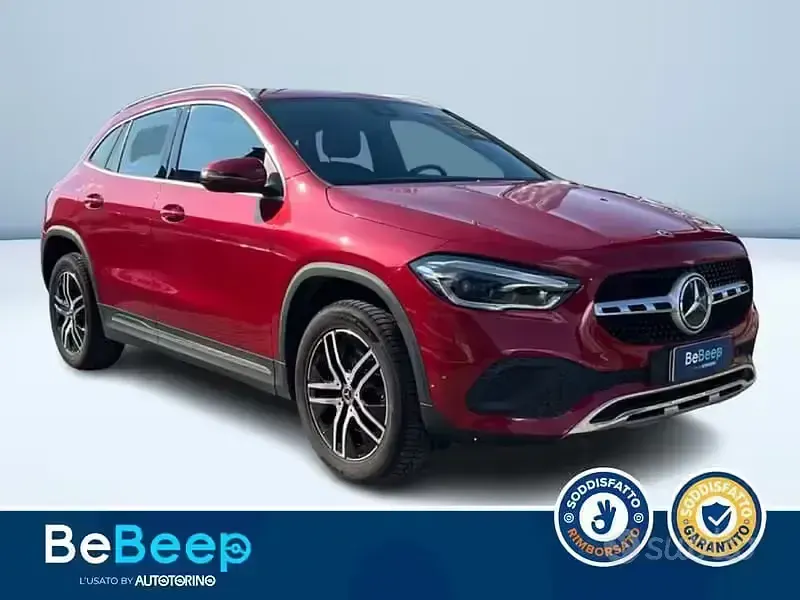 Käytetty Mercedes GLA200 150 HP (110 kW) 2023 Punainen Katumaasturi
