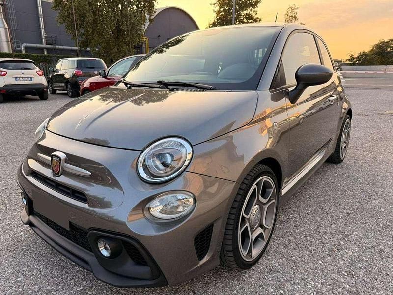 Grigio scuro Usata 2017 Abarth 595 Due volumi | 12.900 € (Ottimo prezzo) - Immagine 1/4