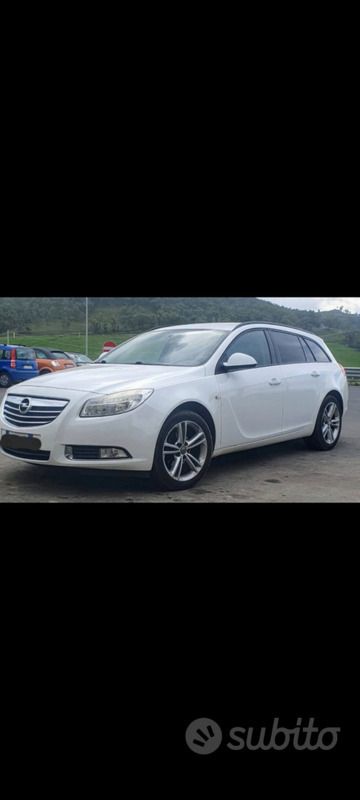 Usata Opel Insignia 2010 Bianco Station wagon