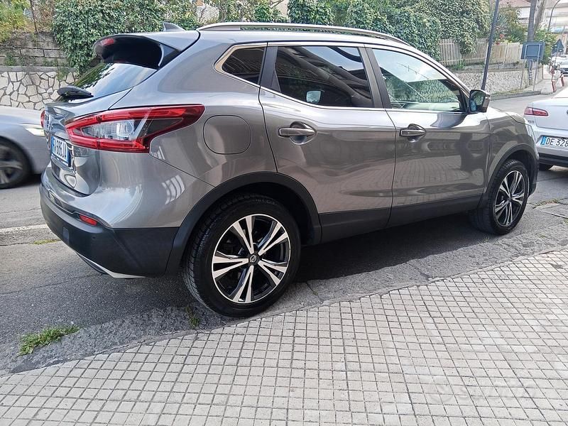 Usata Nissan Qashqai 116 CV (85 kW) 2019 Grigio SUV