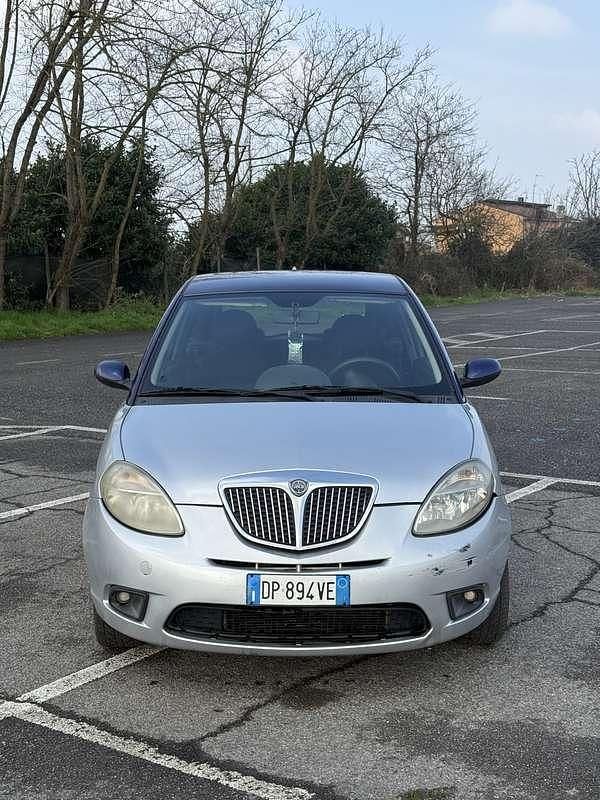 Usata Lancia Ypsilon 60 CV (44 kW) 2008 Utilitaria