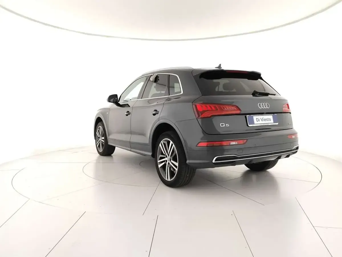 Usata Audi Q5 S-Line 204 CV (150 kW) 2020 Grigio SUV