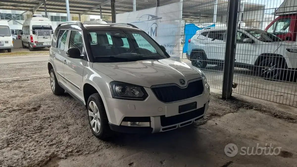 Usata Skoda Yeti 110 CV (80 kW) 2015 Bianco SUV