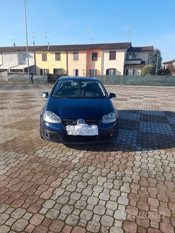 Usata VW Golf IV Sportline 170 CV (125 kW) 2006 Blu Berlina