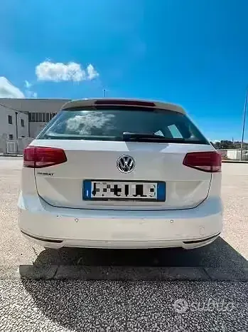 Usata VW Passat 120 CV (88 kW) 2018 Bianco Station wagon