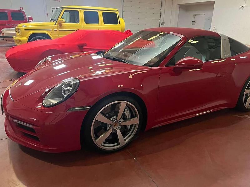 Usata Porsche 992 Edition 450 CV (330 kW) 2020 Rosso Cabrio
