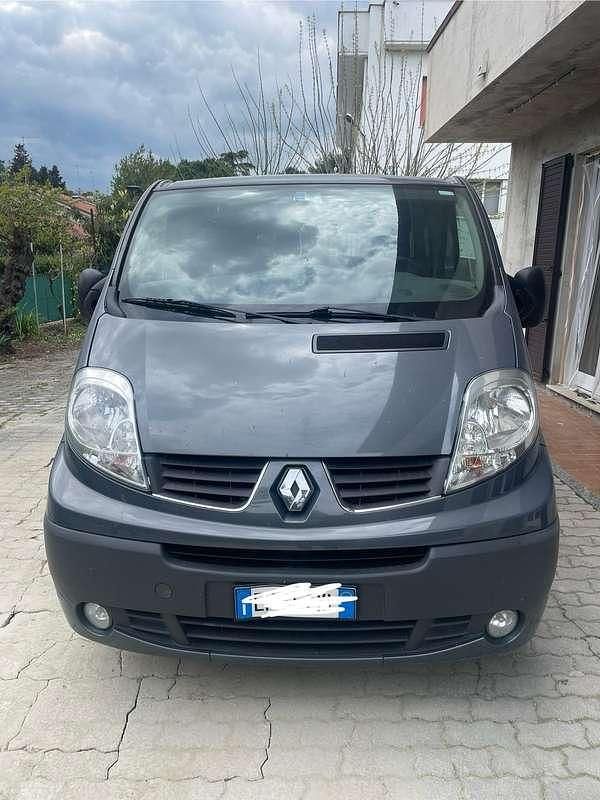 Usata Renault Trafic 102 CV (75 kW) 2010 Monovolume