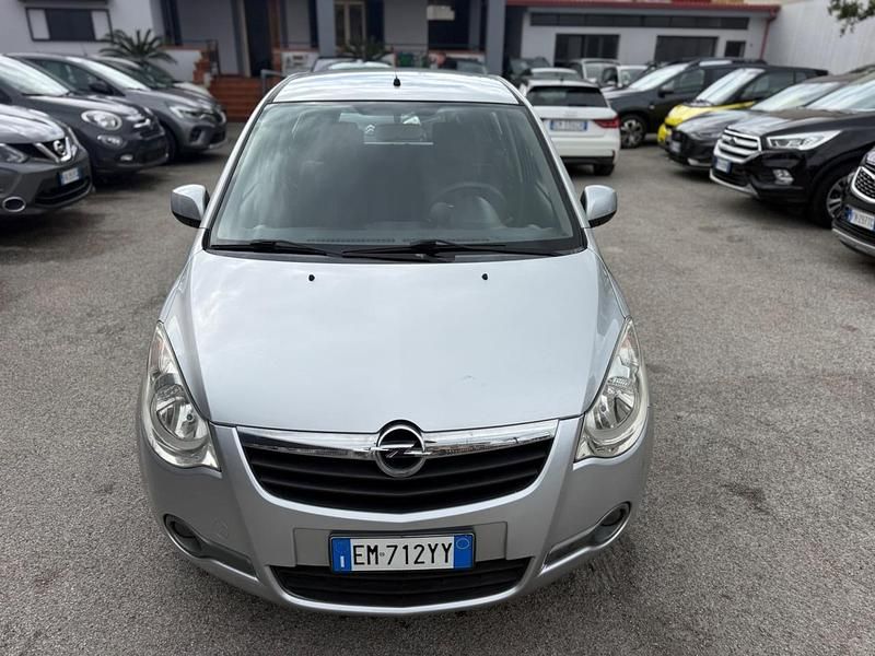 Usata Opel Agila 68 CV (50 kW) 2012 Argento Utilitaria