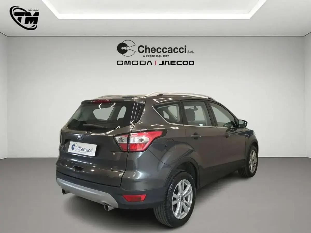 Usata Ford Kuga Business Edition 120 CV (88 kW) 2019 Grigio SUV
