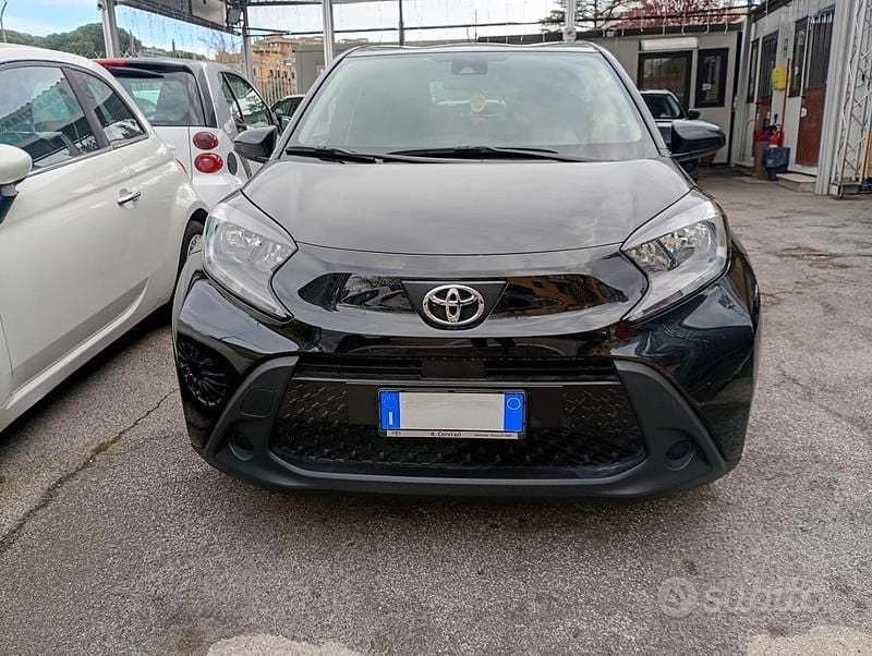Usata Toyota Aygo X Lounge 72 CV (52 kW) 2023 Nero SUV