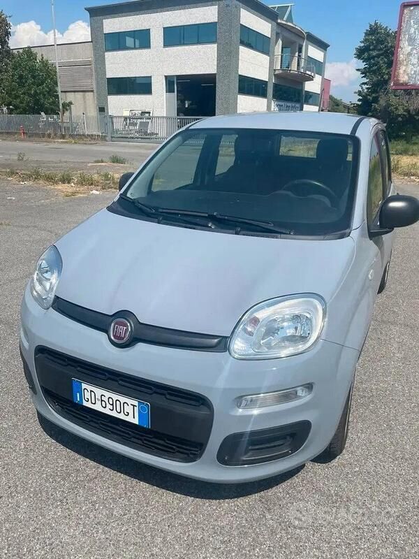 Usata Fiat Panda Easy 69 CV (50 kW) 2021 Grigio Utilitaria