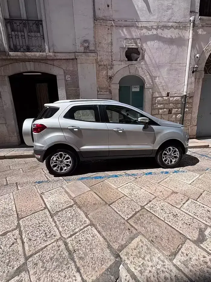 Usata Ford Ecosport 90 CV (66 kW) 2014 Grigio SUV