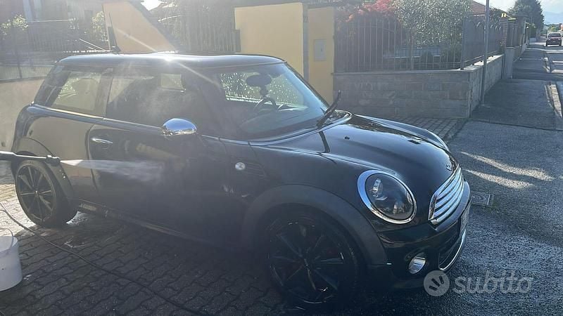 Begagnad Mini One D 90 HK (66 kW) 2011 Svart Halvkombi
