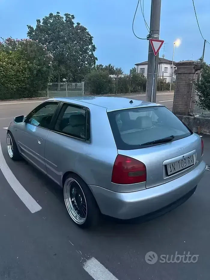 Usata Audi A3 125 CV (91 kW) 1997 Grigio Utilitaria