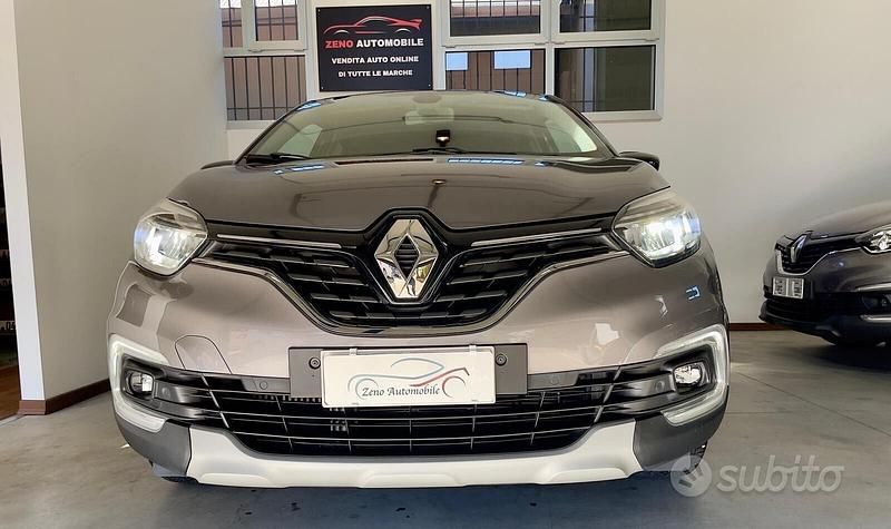 Usata Renault Captur Intens 90 CV (66 kW) 2019 Grigio SUV