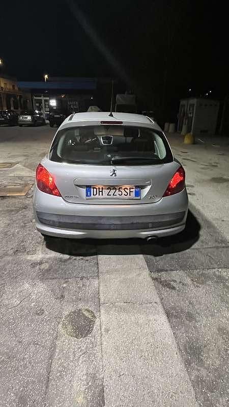 Usata Peugeot 207 120 CV (88 kW) 2007 Berlina