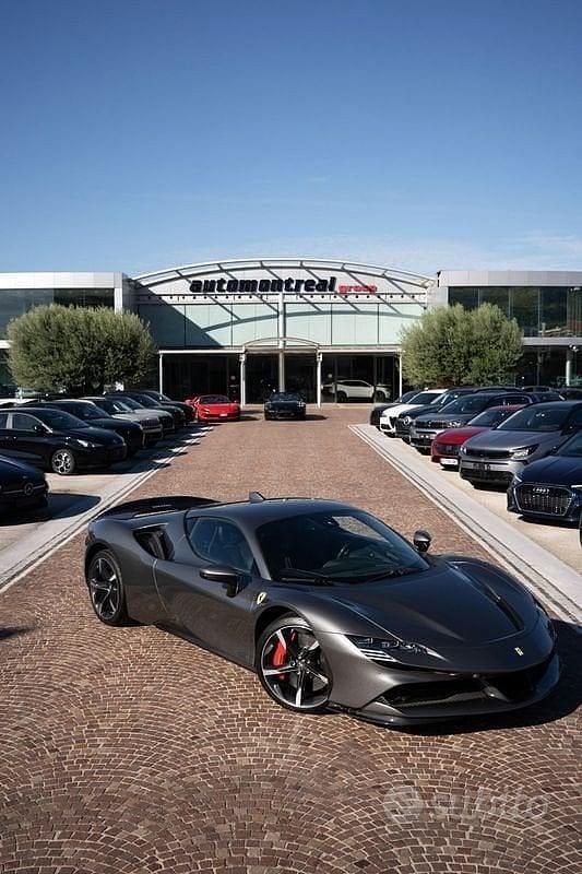 Grigio Usata 2022 Ferrari SF90 Coupé | 579.000 € - Immagine 1/4