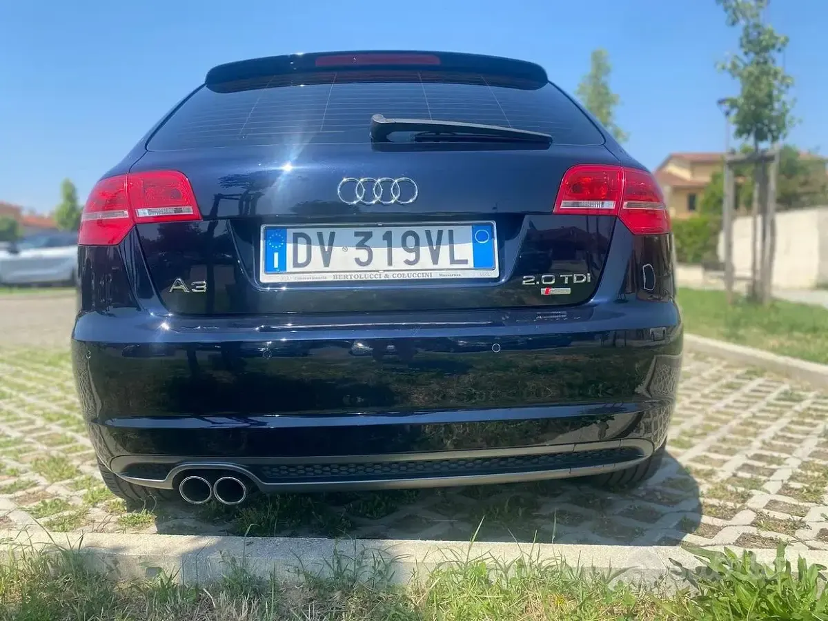 Usata Audi A3 Sportback Ambition 140 CV (102 kW) 2009 Blu Utilitaria