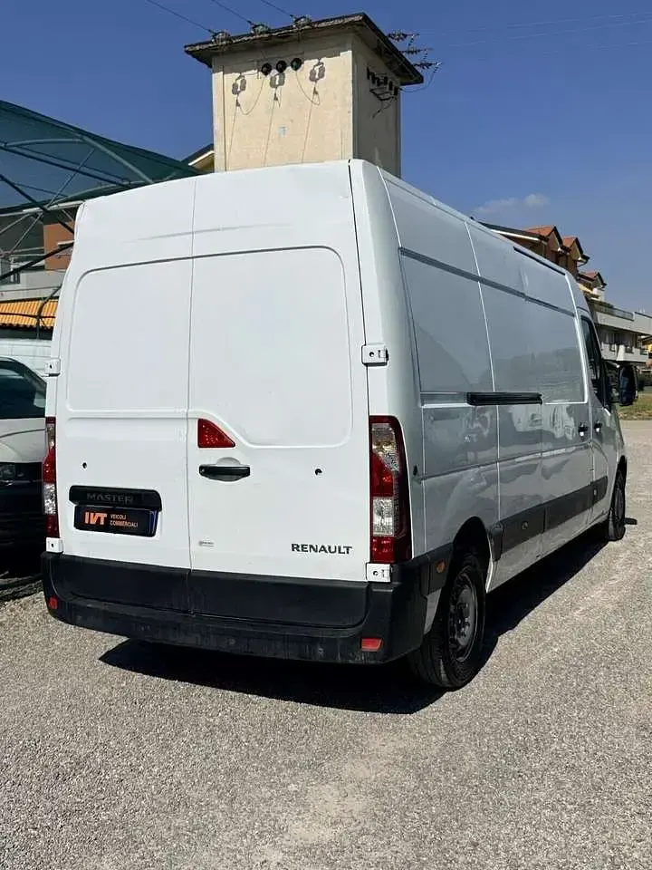 Usata Renault Master 145 CV (106 kW) 2018 Bianco Furgone