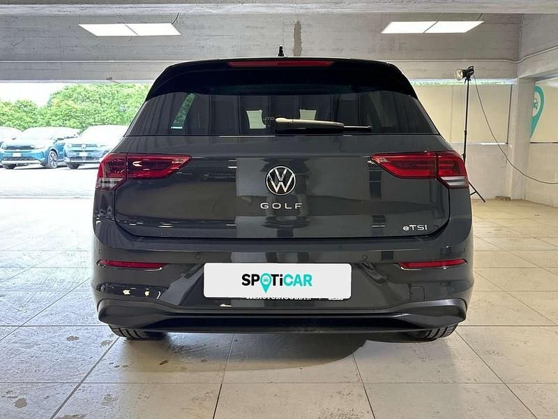 Brugt VW Golf VIII Life 110 HK (80 kW) 2023 Grå Hatchback